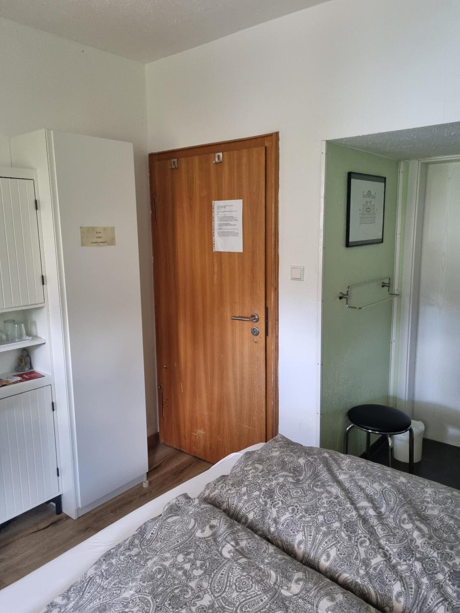 B&B Dressings Traumgarten Καϊζερσλάουτερν Δωμάτιο φωτογραφία