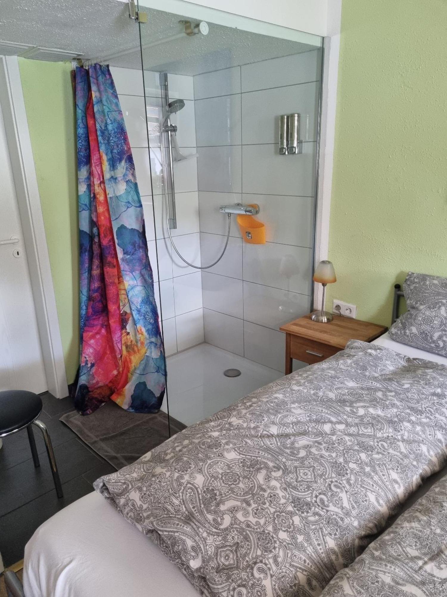 B&B Dressings Traumgarten Καϊζερσλάουτερν Δωμάτιο φωτογραφία